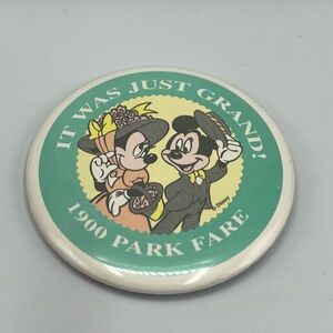 1900 Park Fair Button Walt Disney World Grand Floridian Mickey & Minnie Mouse